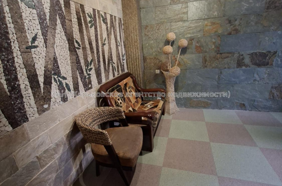 Сдам нежилую недвижимость, салон красоты , 4  ком., 70 м², капитальный ремонт 