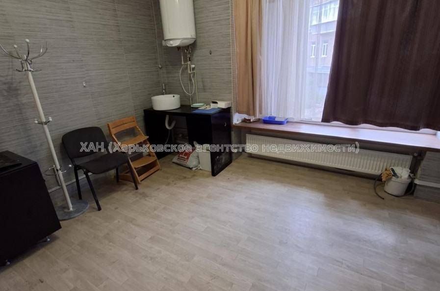 Сдам нежилую недвижимость, салон красоты , 4  ком., 70 м², капитальный ремонт 