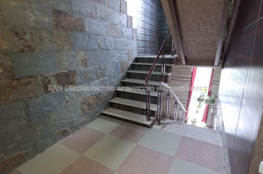 Сдам нежилую недвижимость, салон красоты , 4  ком., 70 м², капитальный ремонт 