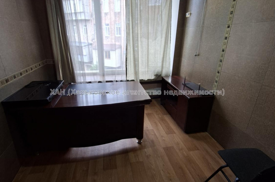 Сдам нежилую недвижимость, салон красоты , 4  ком., 70 м², капитальный ремонт 