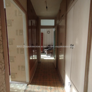 Продам квартиру, Аэрокосмический пр. , 62 , 3 кім., 63.90 м², советский ремонт 