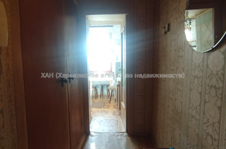 Продам квартиру, Аэрокосмический пр. , 62 , 3 кім., 63.90 м², советский ремонт 