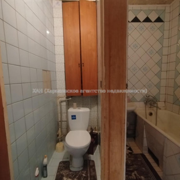 Продам квартиру, Аэрокосмический пр. , 62 , 3 кім., 63.90 м², советский ремонт 