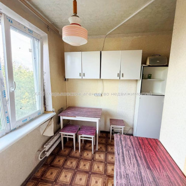 Продам квартиру, Деревянко ул. , 2 кім., 45 м², советский ремонт 