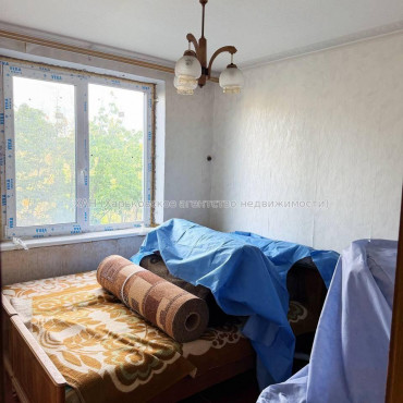 Продам квартиру, Деревянко ул. , 2 кім., 45 м², советский ремонт 