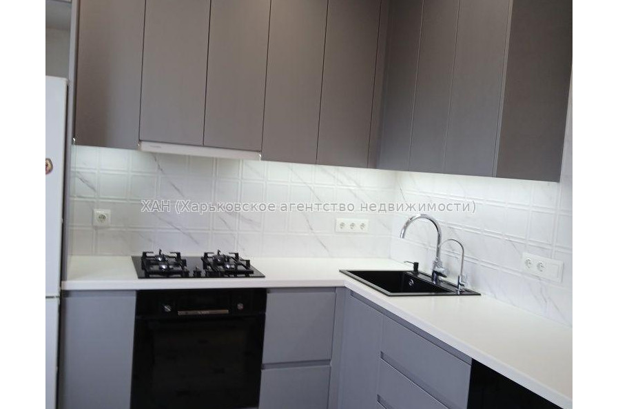 Продам квартиру, Клочковская ул. , 3 кім., 78 м², авторский дизайн 
