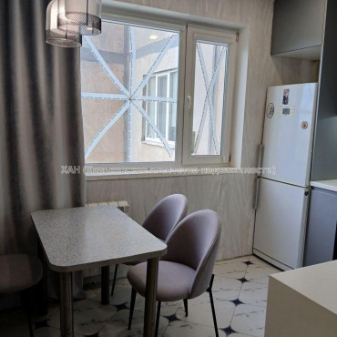 Продам квартиру, Клочковская ул. , 3 кім., 78 м², авторский дизайн 