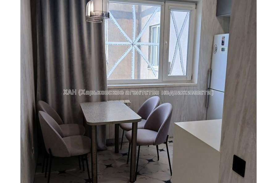 Продам квартиру, Клочковская ул. , 3 кім., 78 м², авторский дизайн 