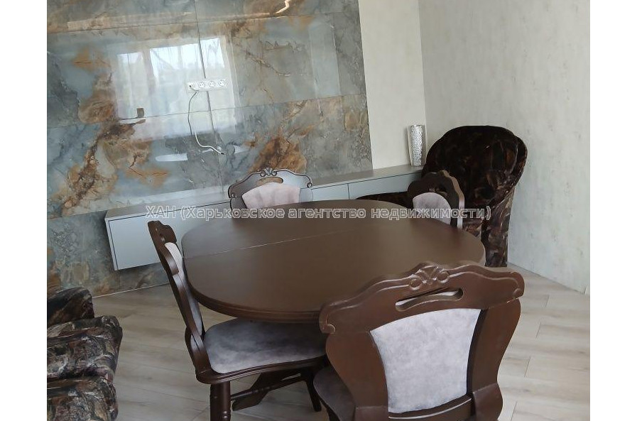 Продам квартиру, Клочковская ул. , 3 кім., 78 м², авторский дизайн 