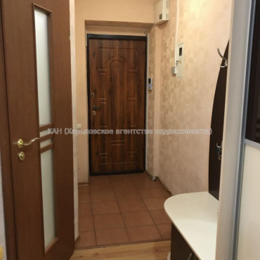 Продам квартиру, Глиссада Джуса въезд , 3 кім., 55.30 м², советский ремонт 
