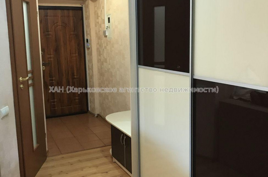 Продам квартиру, Глиссада Джуса въезд , 3 кім., 55.30 м², советский ремонт 