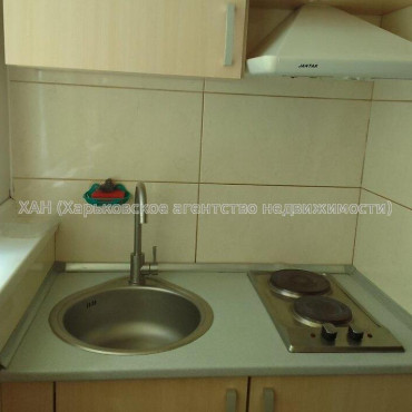 Продам квартиру, Мирослава Мисли ул. , 1  ком., 19 м², капитальный ремонт 