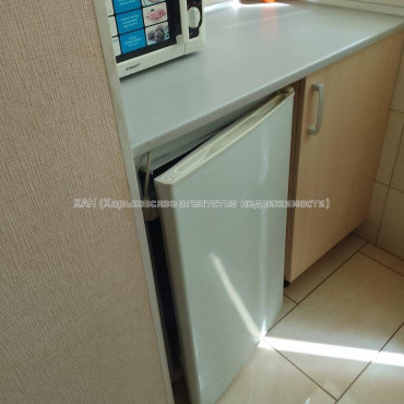 Продам квартиру, Мирослава Мисли ул. , 1  ком., 19 м², капитальный ремонт 