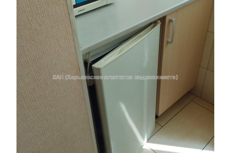 Продам квартиру, Мирослава Мисли ул. , 1  ком., 19 м², капитальный ремонт 
