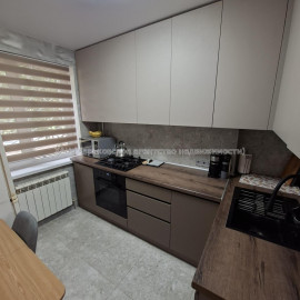 Продам квартиру, Ньютона ул. , 1  ком., 32 м², евроремонт