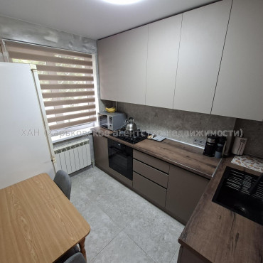 Продам квартиру, Ньютона ул. , 1  ком., 32 м², евроремонт 