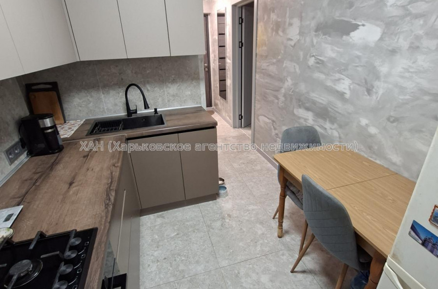 Продам квартиру, Ньютона ул. , 1  ком., 32 м², евроремонт 