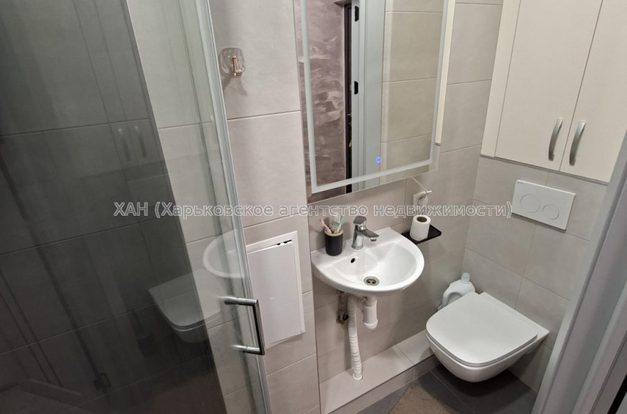 Продам квартиру, Ньютона ул. , 1  ком., 32 м², евроремонт 