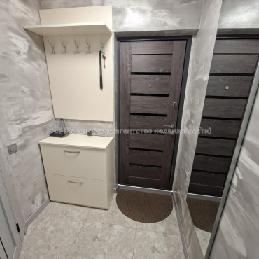Продам квартиру, Ньютона ул. , 1  ком., 32 м², евроремонт 