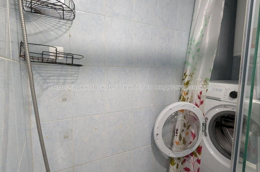 Продам квартиру, Аскольдовская ул. , 2 кім., 40 м², капитальный ремонт 