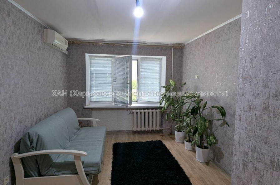 Продам квартиру, Аскольдовская ул. , 2 кім., 40 м², капитальный ремонт 