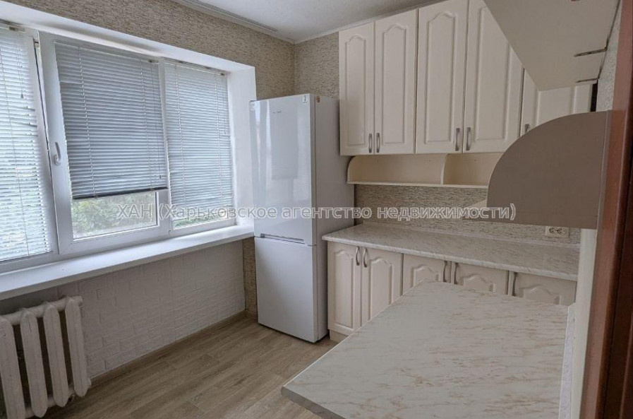 Продам квартиру, Аскольдовская ул. , 2 кім., 40 м², капитальный ремонт 