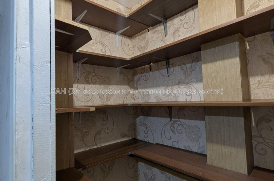 Продам квартиру, Аскольдовская ул. , 2 кім., 40 м², капитальный ремонт 