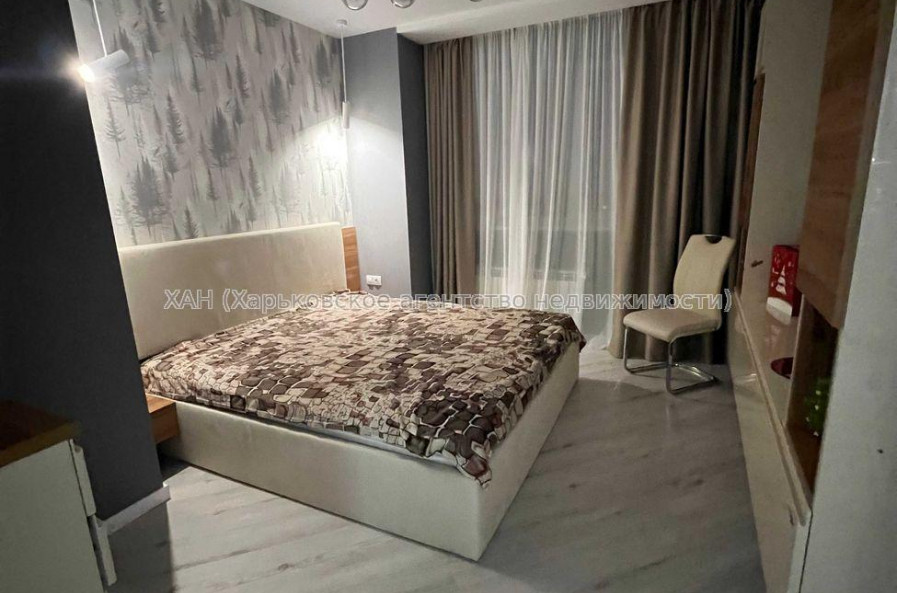 Продам квартиру, Мирослава Мисли ул. , 2 кім., 85 м², авторский дизайн 