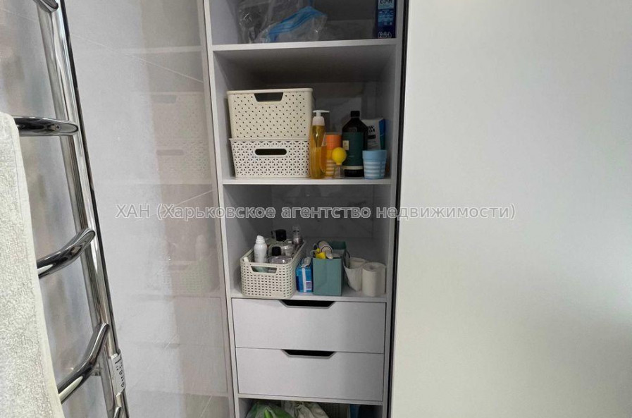 Продам квартиру, Мирослава Мисли ул. , 2 кім., 85 м², авторский дизайн 