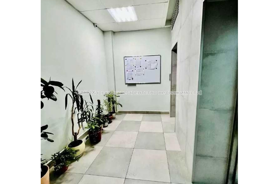 Продам квартиру, Мирослава Мисли ул. , 2 кім., 85 м², авторский дизайн 