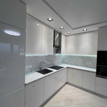 Продам квартиру, Мирослава Мисли ул. , 2 кім., 85 м², авторский дизайн 