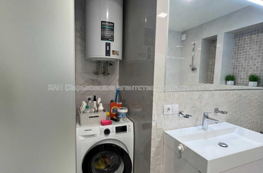Продам квартиру, Мирослава Мисли ул. , 2 кім., 85 м², авторский дизайн 