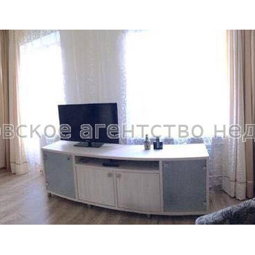 Продам квартиру, 3 кім., 61.60 м², евроремонт 