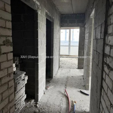 Продам квартиру, Гвардейцев Широнинцев ул. , 3  ком., 85 м², без внутренних работ 