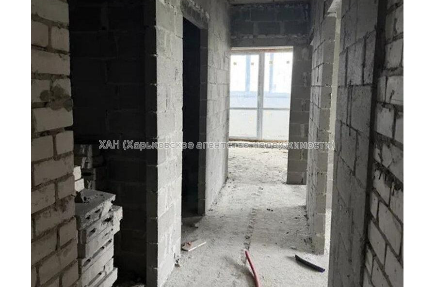 Продам квартиру, Гвардейцев Широнинцев ул. , 3  ком., 85 м², без внутренних работ 