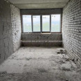 Продам квартиру, Гвардейцев Широнинцев ул. , 3  ком., 85 м², без внутренних работ 
