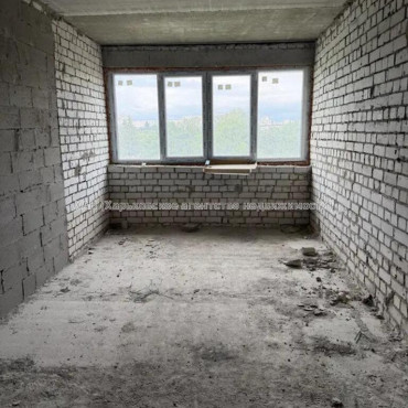 Продам квартиру, Гвардейцев Широнинцев ул. , 3  ком., 85 м², без внутренних работ 