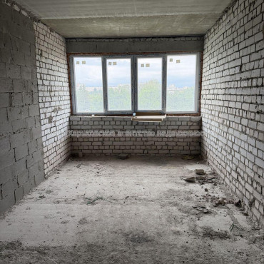 Продам квартиру, Гвардейцев Широнинцев ул. , 3 кім., 85 м², без внутренних работ 