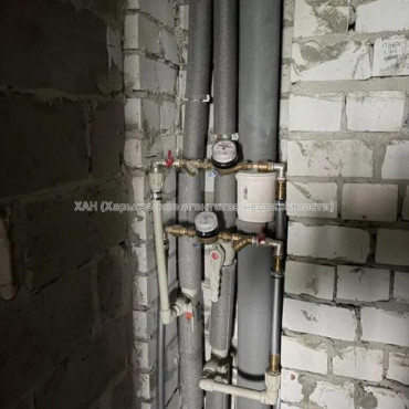 Продам квартиру, Гвардейцев Широнинцев ул. , 3  ком., 85 м², без внутренних работ 