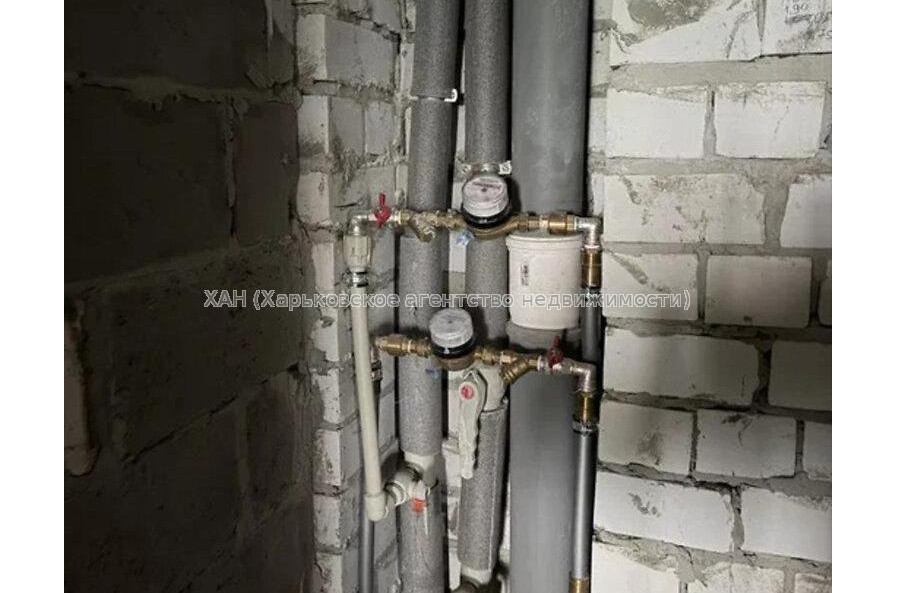 Продам квартиру, Гвардейцев Широнинцев ул. , 3  ком., 85 м², без внутренних работ 
