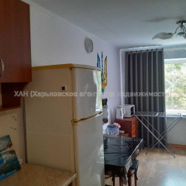 Продам квартиру, Гарибальди ул. , 1 кім., 16.80 м², косметический ремонт