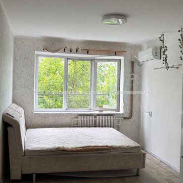 Продам квартиру, Гарибальди ул. , 1  ком., 26 м², косметический ремонт 