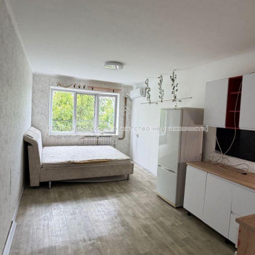 Продам квартиру, Гарибальди ул. , 1  ком., 26 м², косметический ремонт 