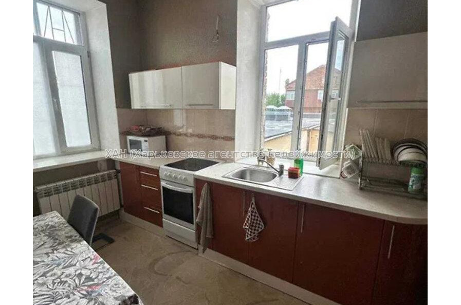 Продам квартиру, Конторская ул. , 2 кім., 50.80 м², капитальный ремонт 