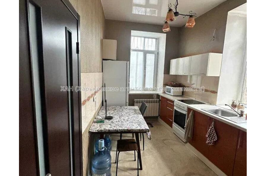 Продам квартиру, Конторская ул. , 2 кім., 50.80 м², капитальный ремонт 