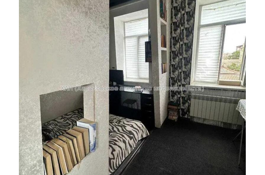 Продам квартиру, Конторская ул. , 2 кім., 50.80 м², капитальный ремонт 