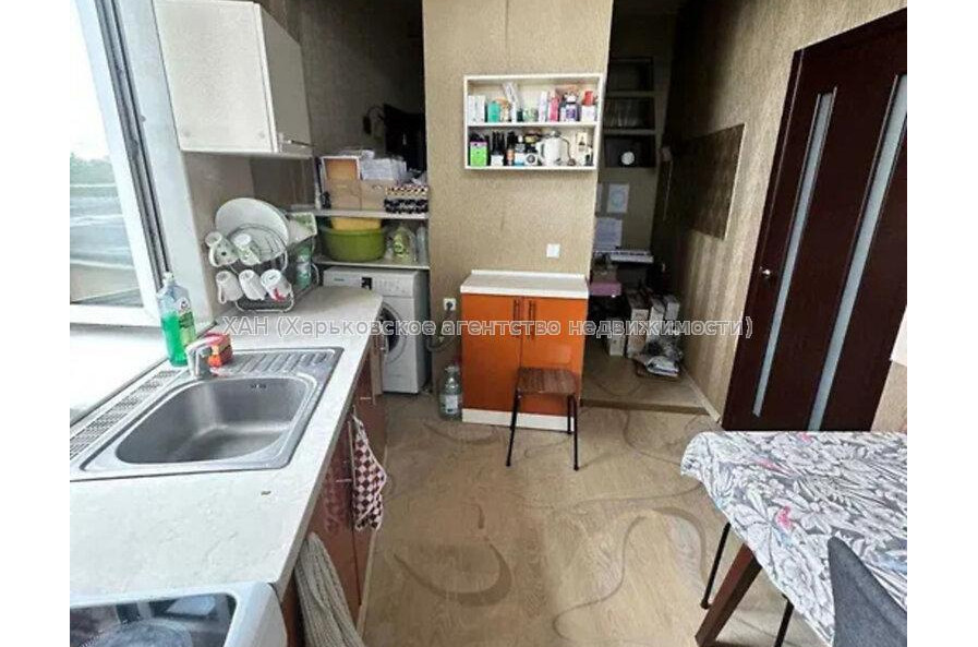 Продам квартиру, Конторская ул. , 2 кім., 50.80 м², капитальный ремонт 