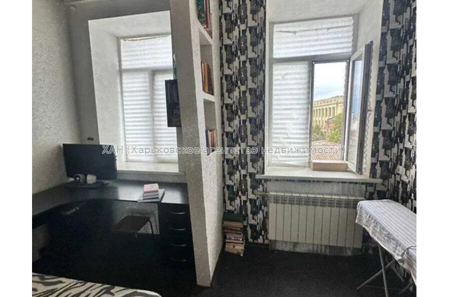 Продам квартиру, Конторская ул. , 2 кім., 50.80 м², капитальный ремонт 