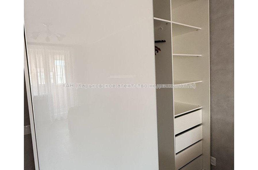 Продам квартиру, Леся Сердюка ул. , 3 кім., 63 м², евроремонт 