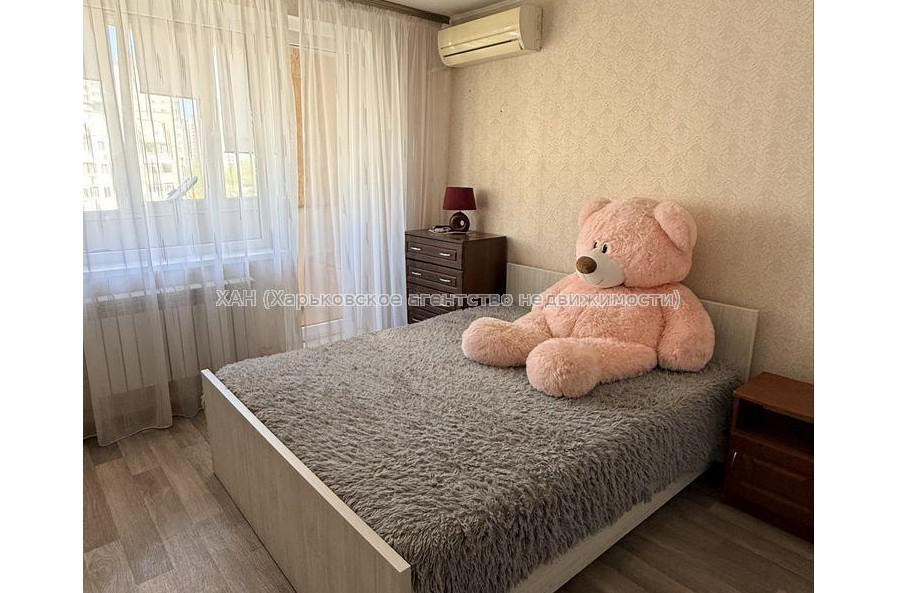 Продам квартиру, Леся Сердюка ул. , 3 кім., 63 м², евроремонт 
